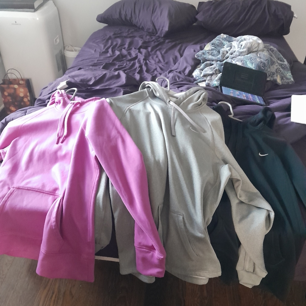 COPY - Men's Nike Size Medium Hoodies